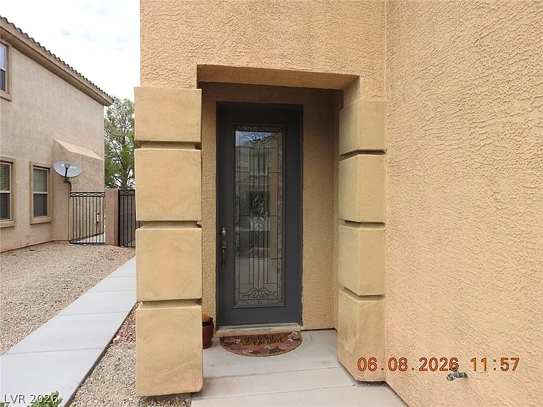 42 Sandy Bunker Ln — Photo 2