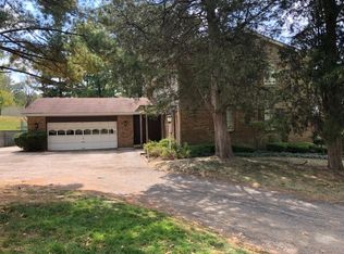 5573 Cleves Warsaw Rd, Cincinnati, OH 45238