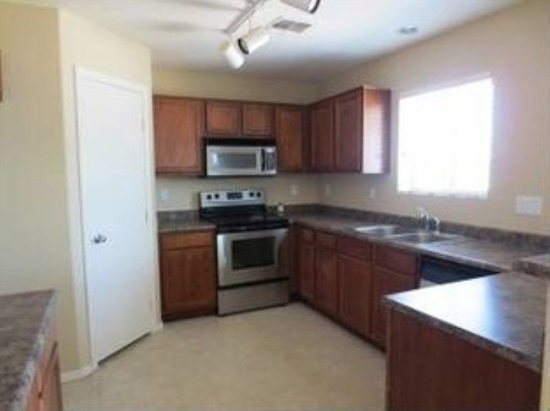 2nd image of 15125 N Verbena St