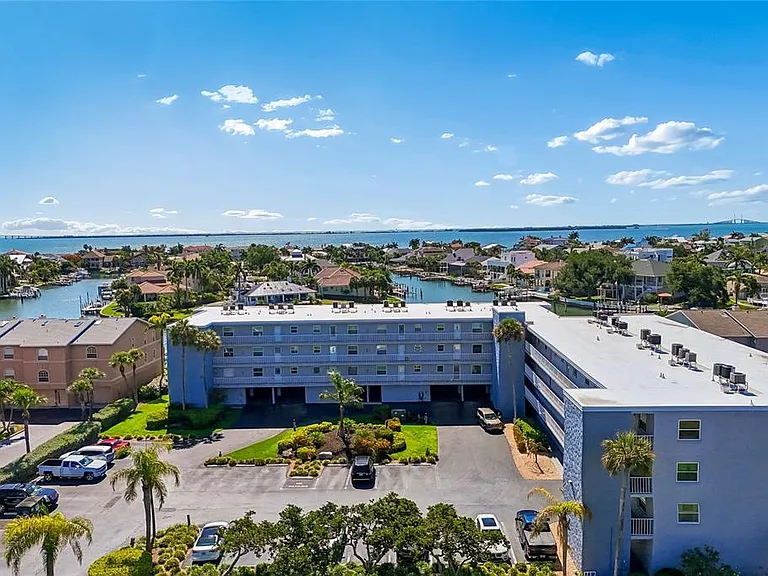 719 Pinellas Bayway S #301 — Photo 70