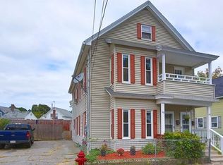 42 Sutherland St, Lowell, MA 01850
