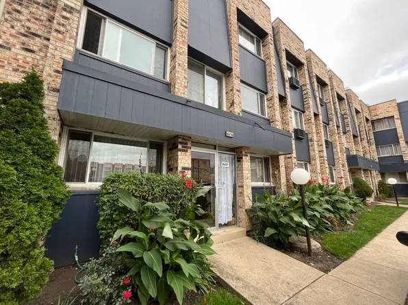 8659 W Foster Ave APT 2A, Chicago, IL 60656