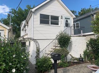 133 Beachview Ave, Staten Island, NY 10306