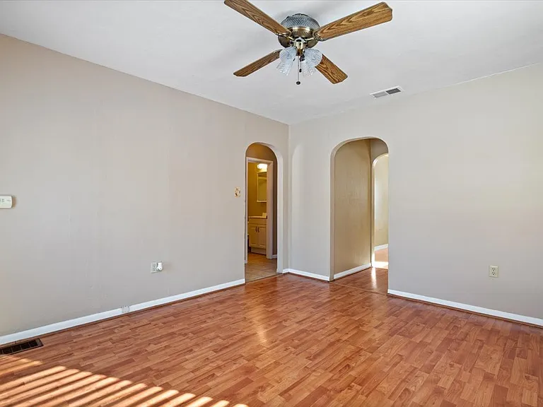 3241 S Harvey St — Photo 4