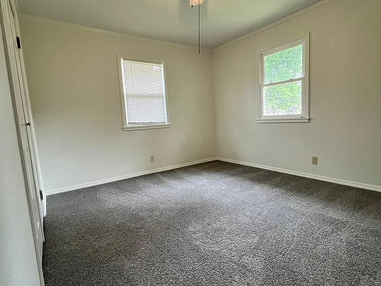 10 Rankin St — Photo 12