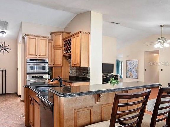 4th image of 1870 Crowley Cir E