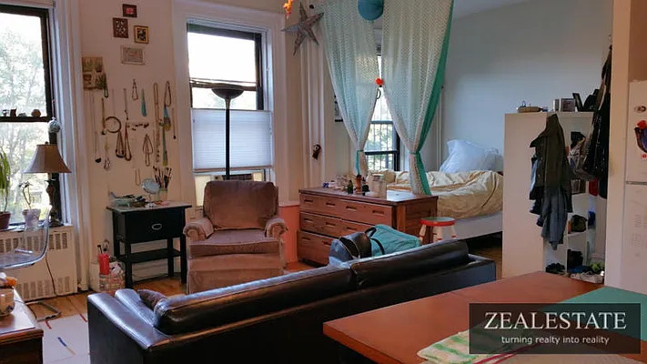 Rented by ZealEstate Group Inc | media 2