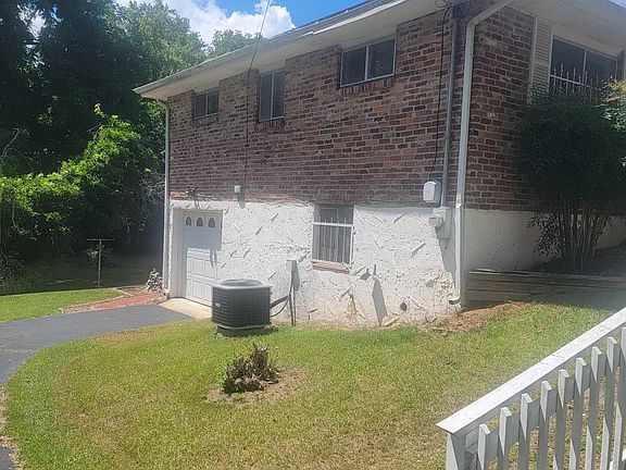 2nd image of 969 E Circle Dr