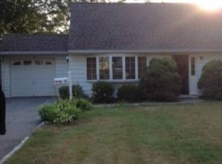 6 Jean Ln, Rye Brook, NY 10573