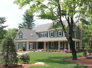 8 Locke Ln, Lexington, MA 02420