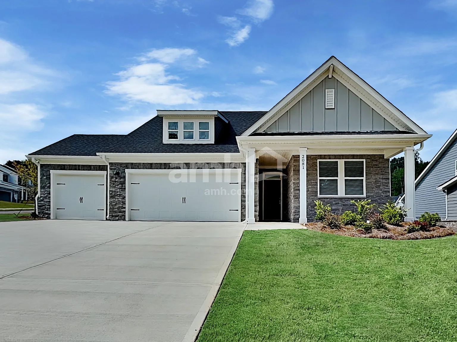 4 bed, 3.0 bath, 2222 sqft, $2,600 — Photo 1