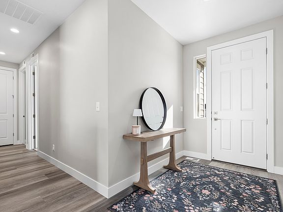3rd image of 294 Empire Dr #129
