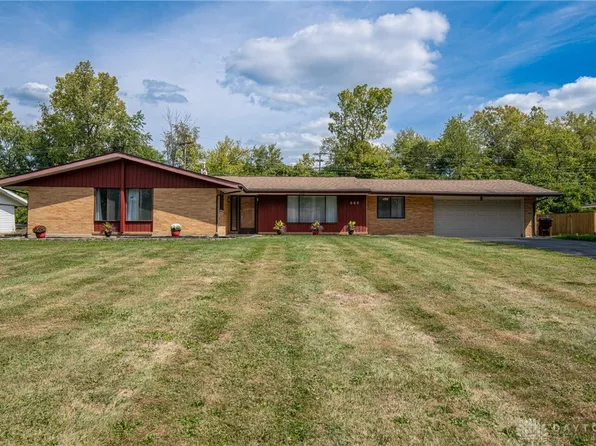 956 Stover Dr, Wilberforce, OH 45384