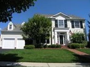 4676 McCurdy Dr, New Albany, OH 43054