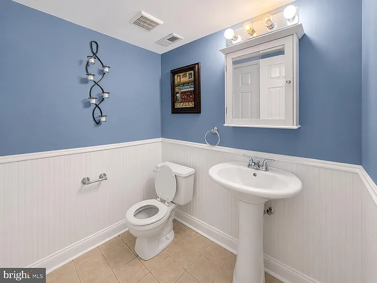 84 Andover Ct — Photo 24