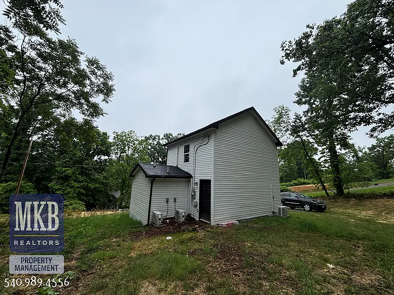811 Montvue Rd — Photo 37