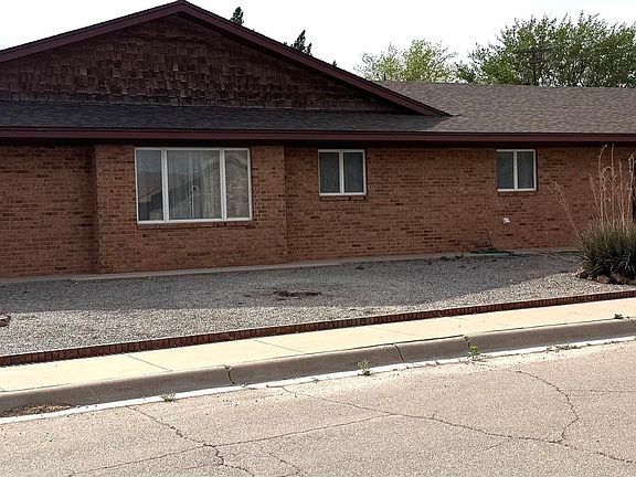 2nd image of 2400 Loma Dr W