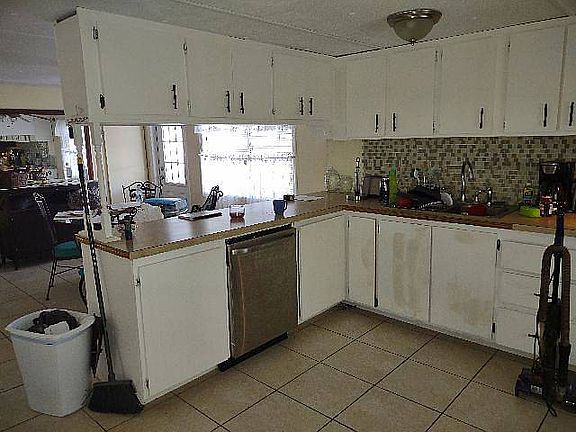 3rd image of 1423 Paddock Ln #267