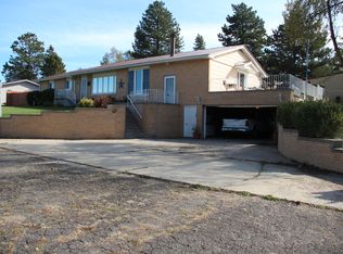 609 W 8th St, Winner, SD 57580