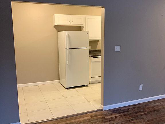 4th image of 405 W Legion Blvd APT 2