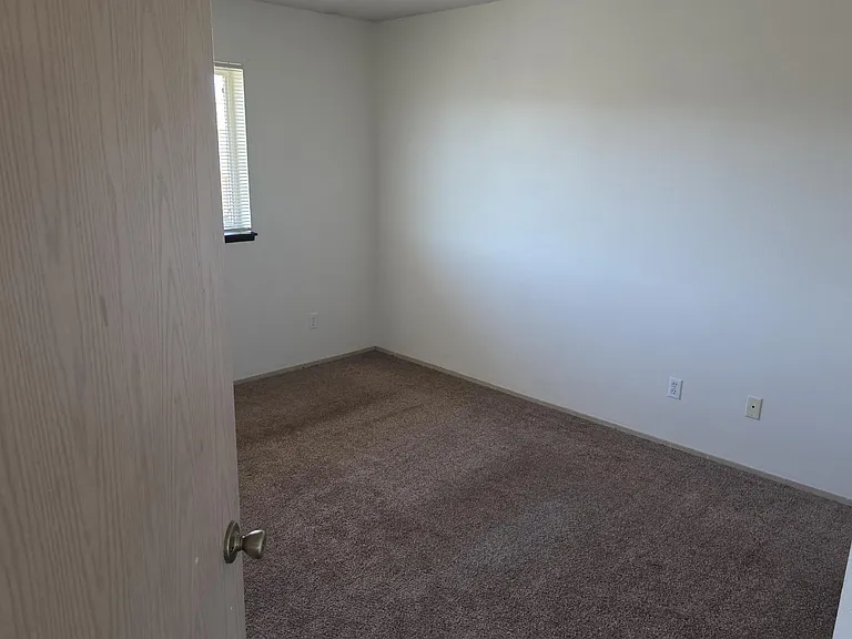 264 Ecols St S #2 — Photo 2