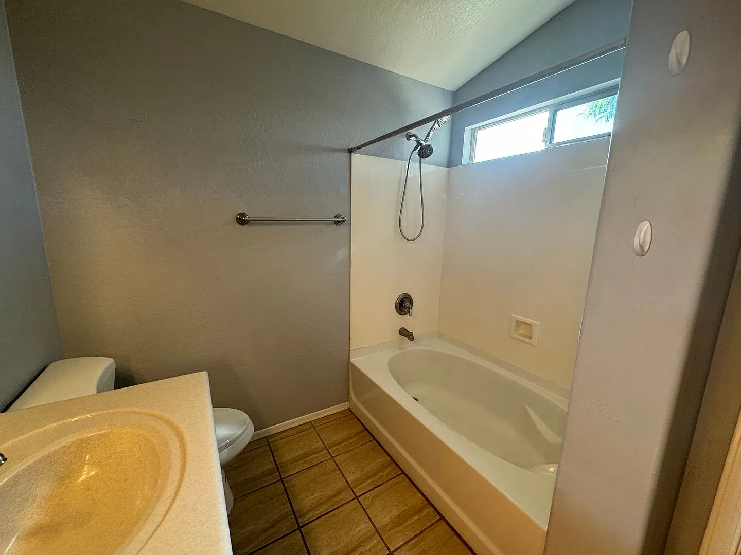 17233 W Banff Dr — Photo 4