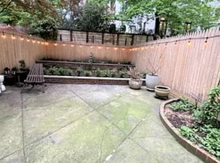 147 E 61st St FRONT 1, New York, NY 10065