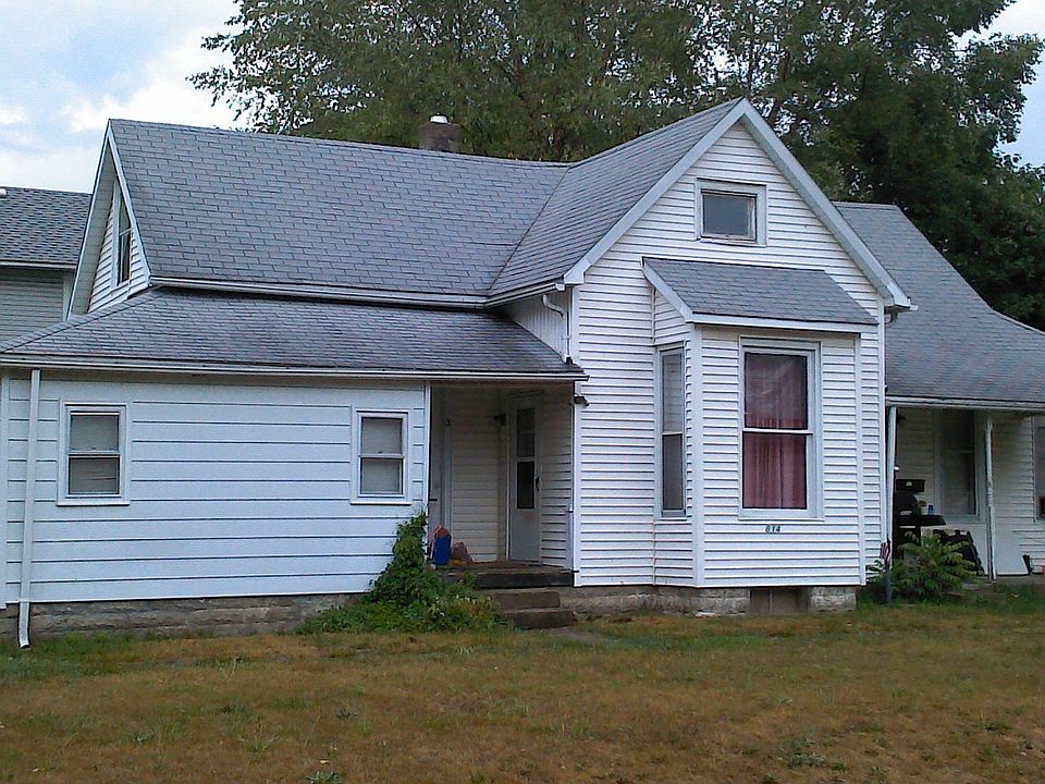 2nd image of 814 College Dr APT 1