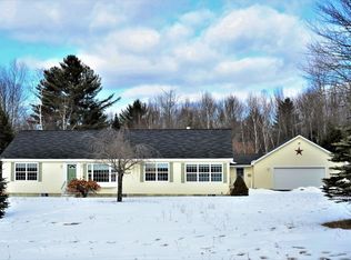 218 Gorden Rd, Readfield, ME 04355