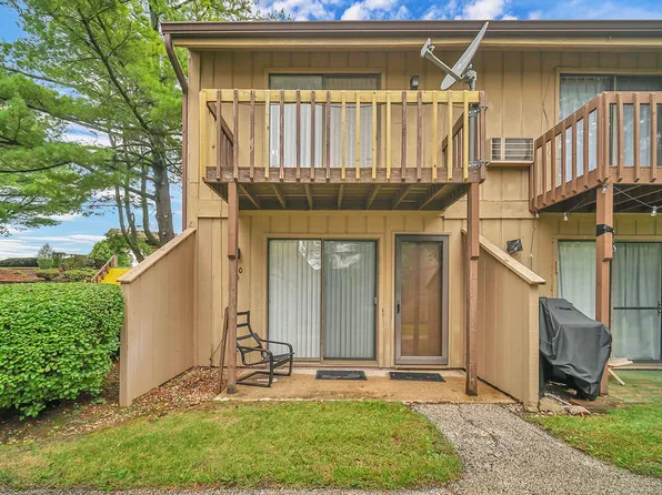 60 Aspen Colony #4-FOX, Fox Lake, IL 60020