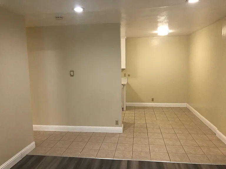 2431 Ellsworth St — Photo 33