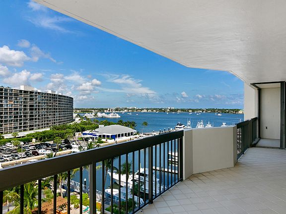 5th image of 108 Lakeshore Dr APT 838