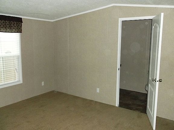 4th image of 10386 Colonial Estates Ln