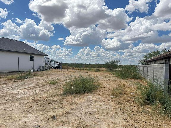 3rd image of 1314 Riddle Dr