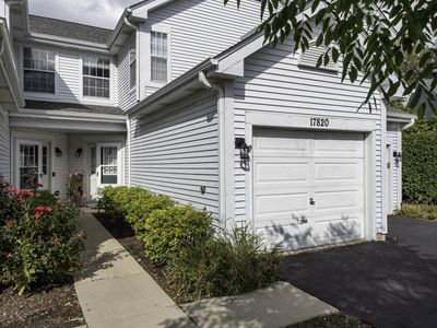 17820 W Braewick Rd, Gurnee, IL, 60031