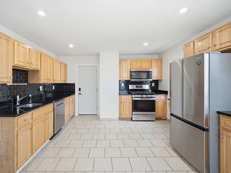 117 Quincy St #2 — Photo 1