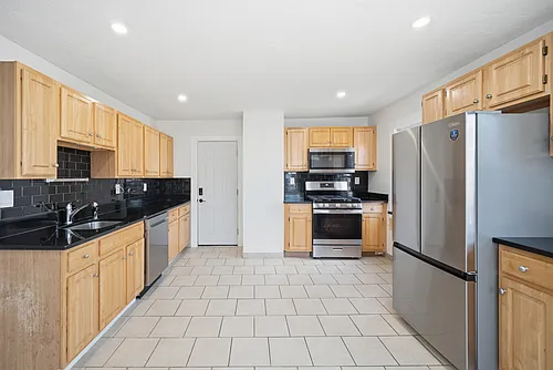 117 Quincy St #2 Photo 1