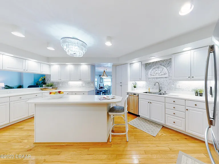 1 John Anderson Dr #Penthouse 7 — Photo 50