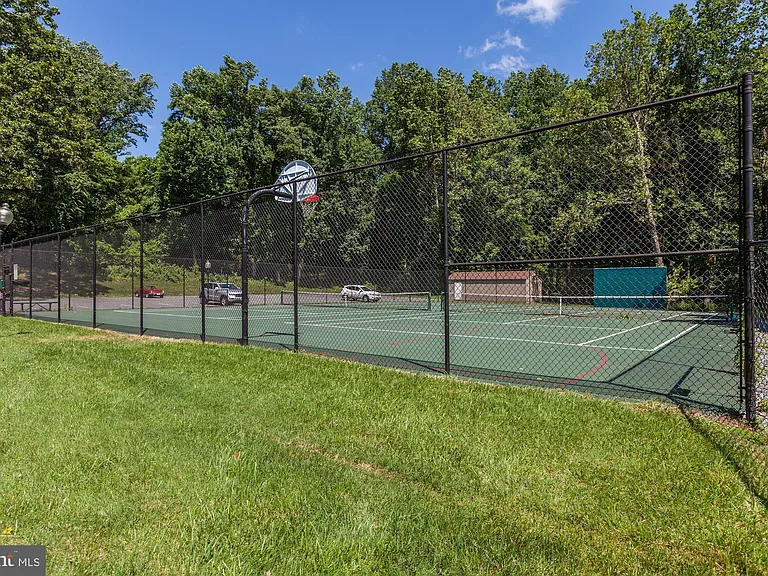 7501 Democracy Blvd #B112 — Photo 11