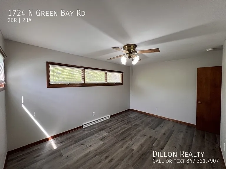1724 N Green Bay Rd — Photo 14