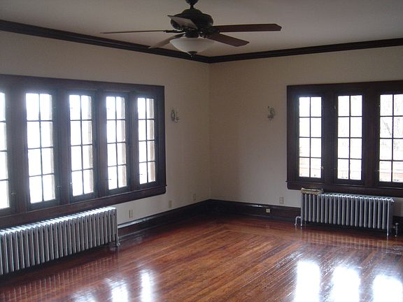 5th image of 103 Ashby Ave