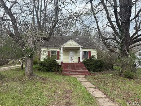 404 Broadway St, Waynesville, MO 65583