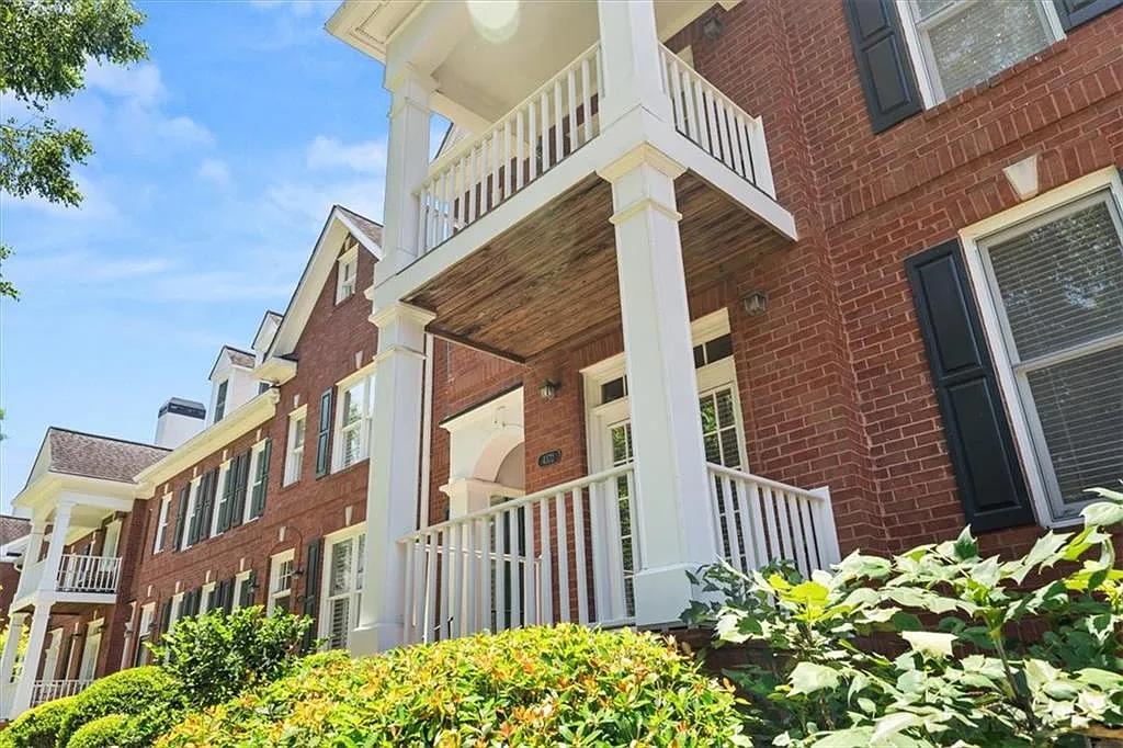3 bed, 3.5 bath, 1150 sqft, $3,100 — Photo 1