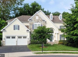 1842 Mamie Dyer Ln, Vienna, VA 22182