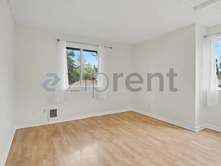5160 SW 180th Ave #2 — Photo 13
