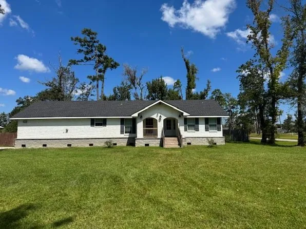 1005 Hickory Dr, Lake Charles, LA 70611