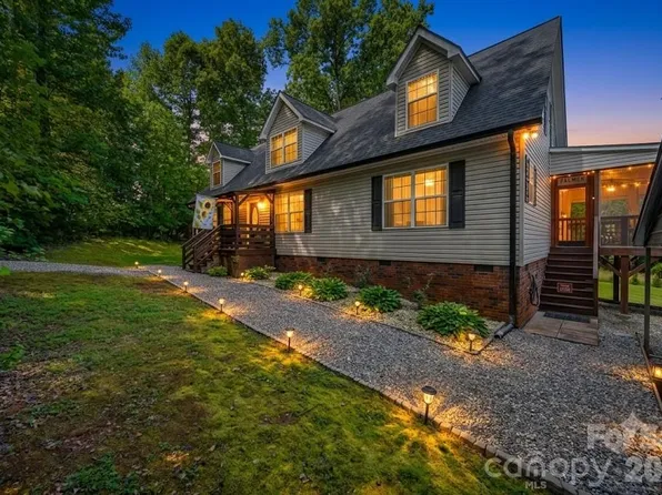 241 Goble Rd, Statesville, NC 28625