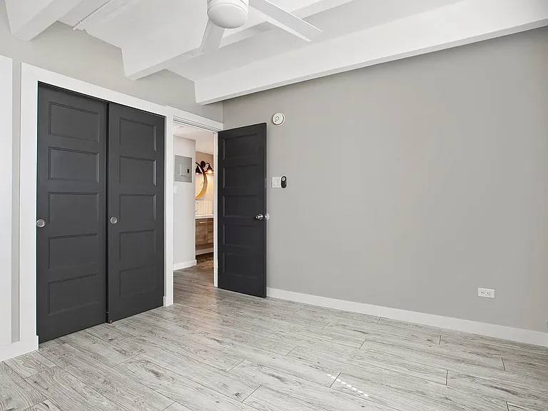 Marigold Apartments — Photo 31