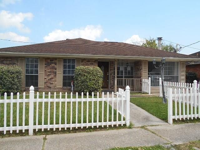 1st image of 97 Riverview Dr