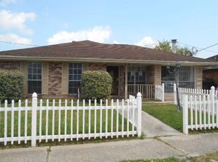 97 Riverview Dr, Saint Rose, LA 70087